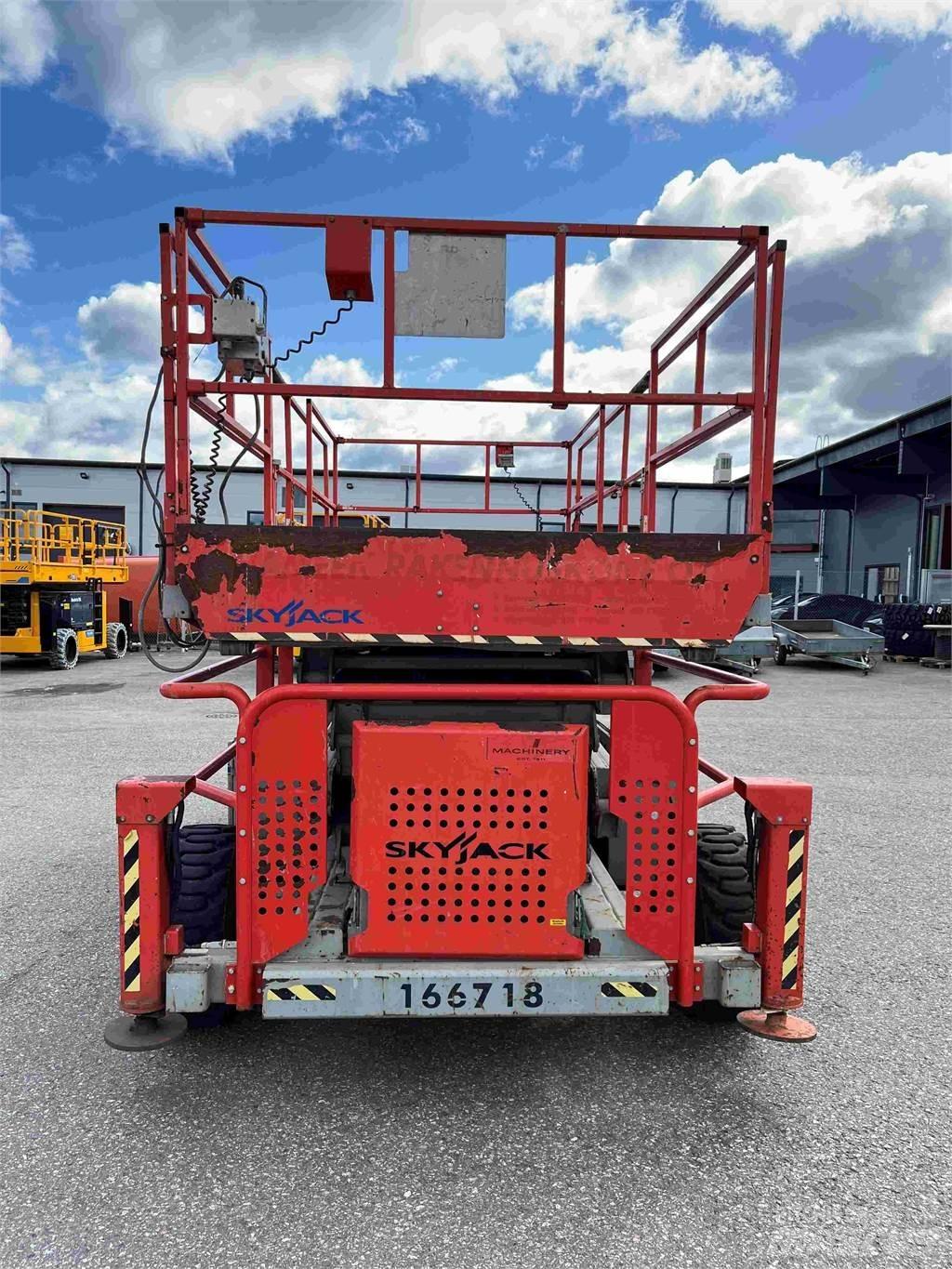 SkyJack SJ 9241 Piattaforme a pantografo