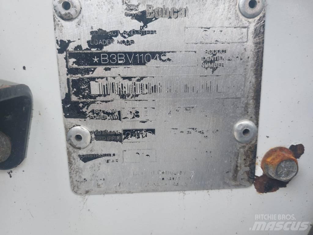 Bobcat 377 Mini Pale Gommate