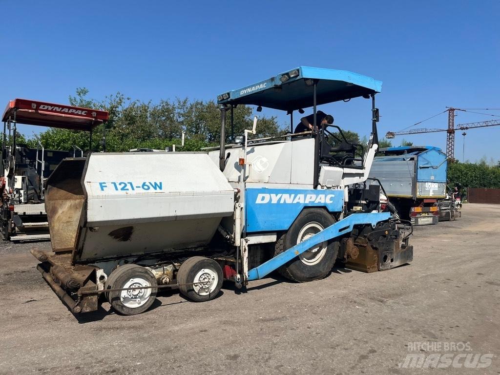 Dynapac F 121-6W Finitrici