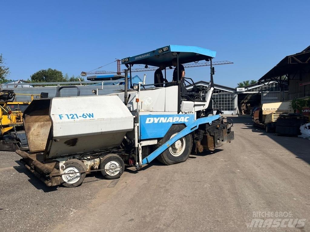 Dynapac F 121-6W Finitrici