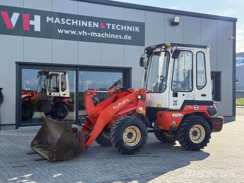Kubota R 420 Pale gommate
