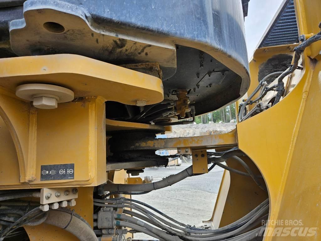 CAT 980 M Pale gommate