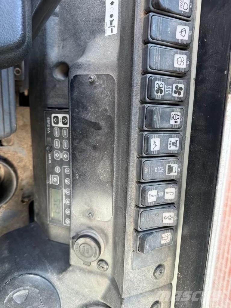 Takeuchi TB 230 Miniescavatori