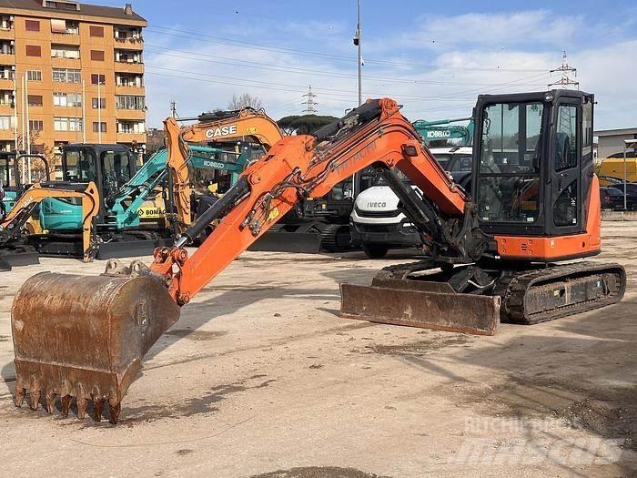 Hitachi ZX65USB Miniescavatori