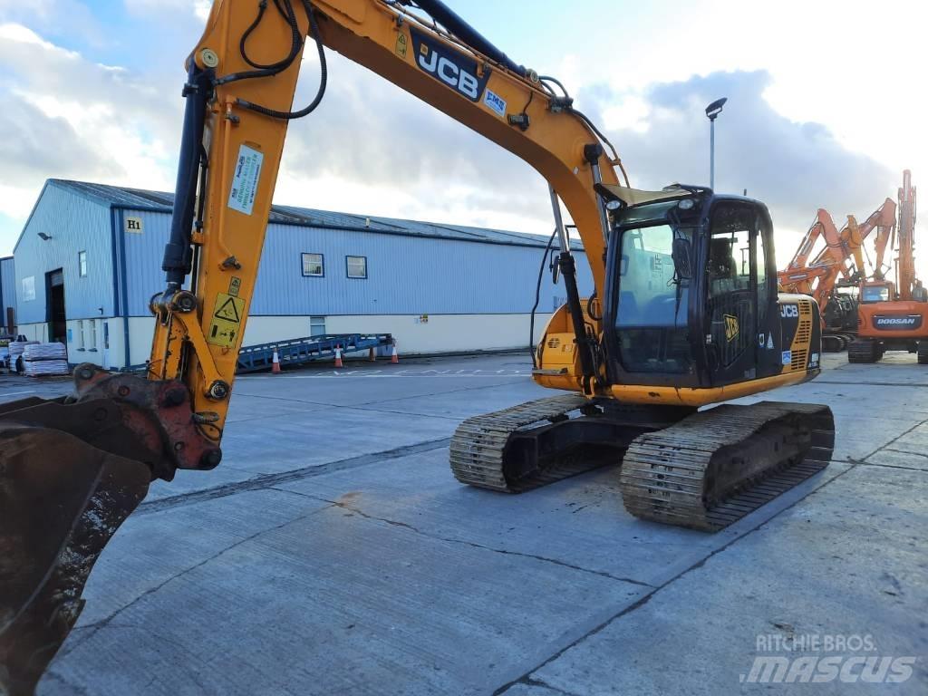 JCB JS 130 LC Escavatori cingolati