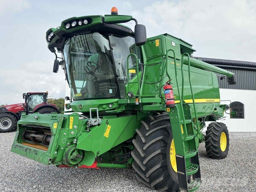 John Deere T 670 i Mietitrebbiatrici