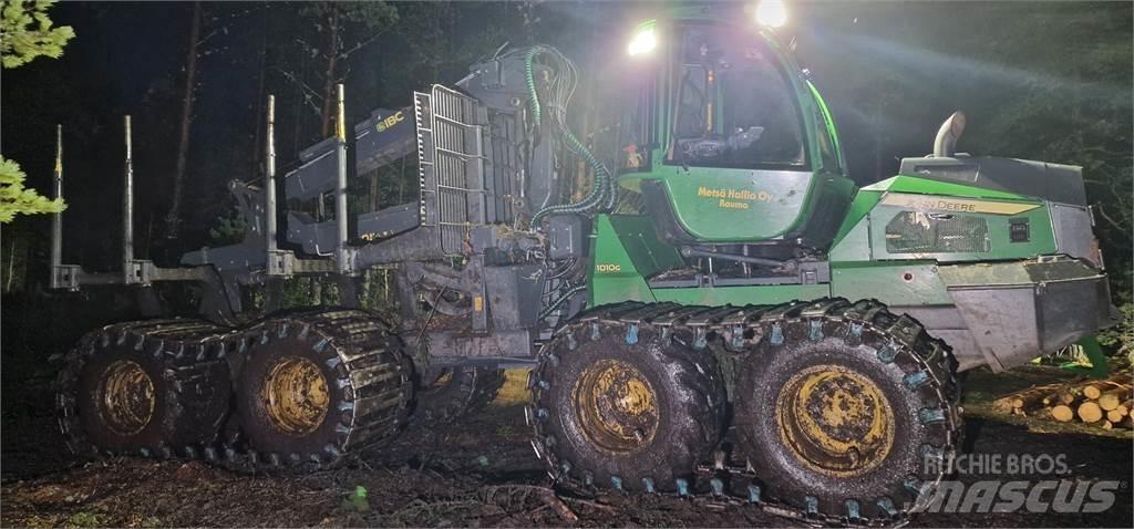 John Deere 1010G Forwarder