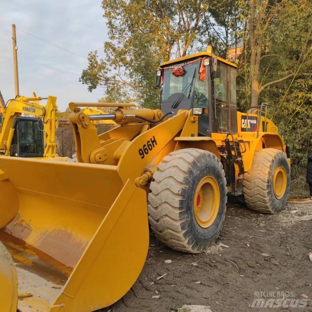 CAT 966 H Pale gommate