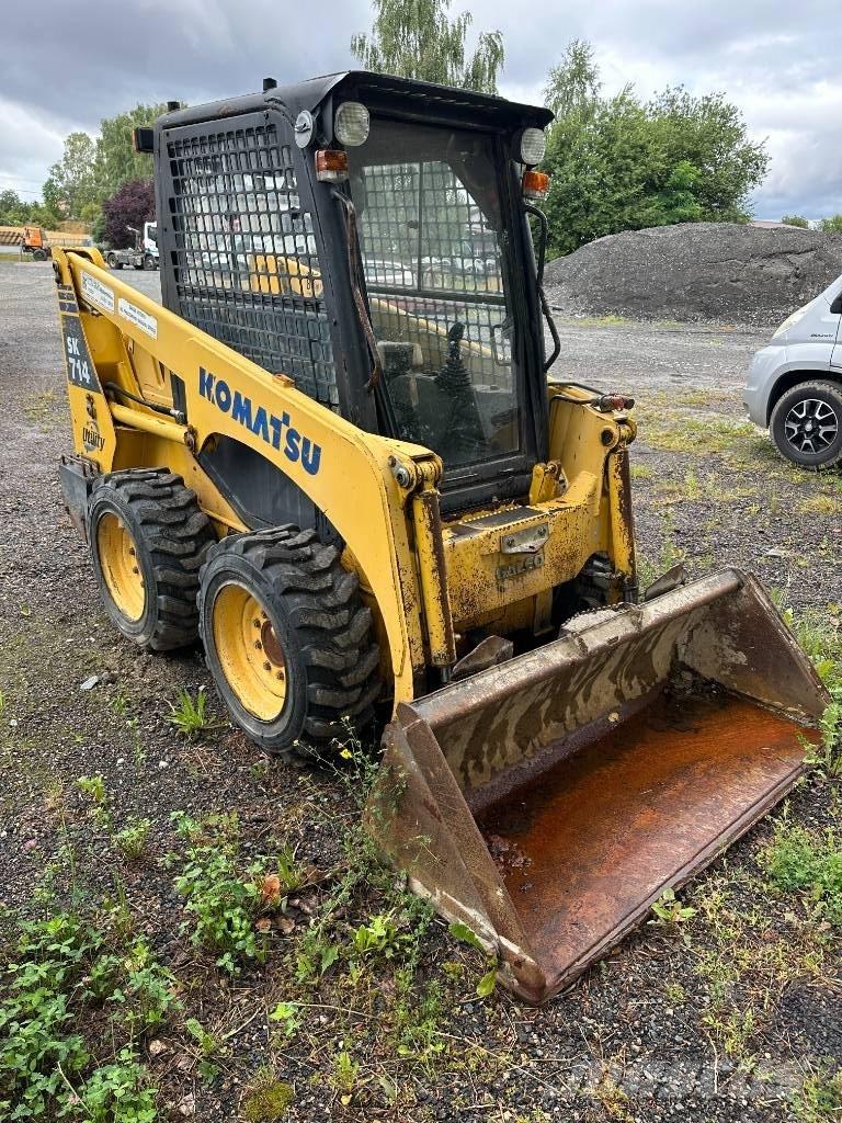 Komatsu SK 714 Mini Pale Gommate
