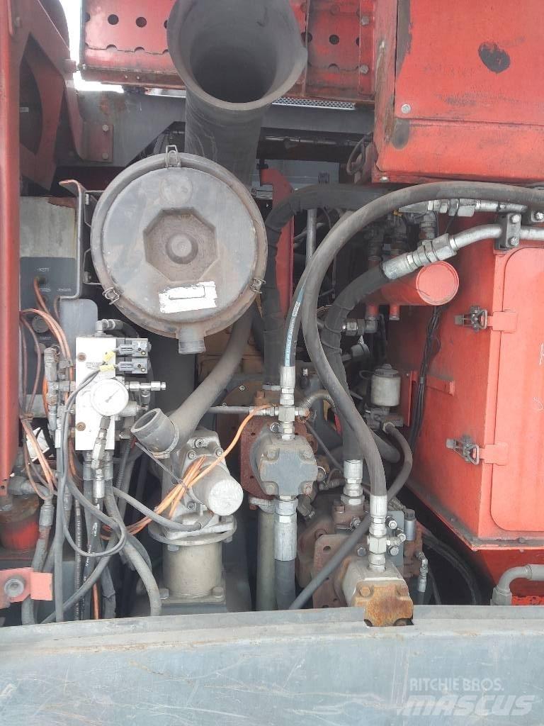Sandvik DP 1500 i Perforatrici di superficie
