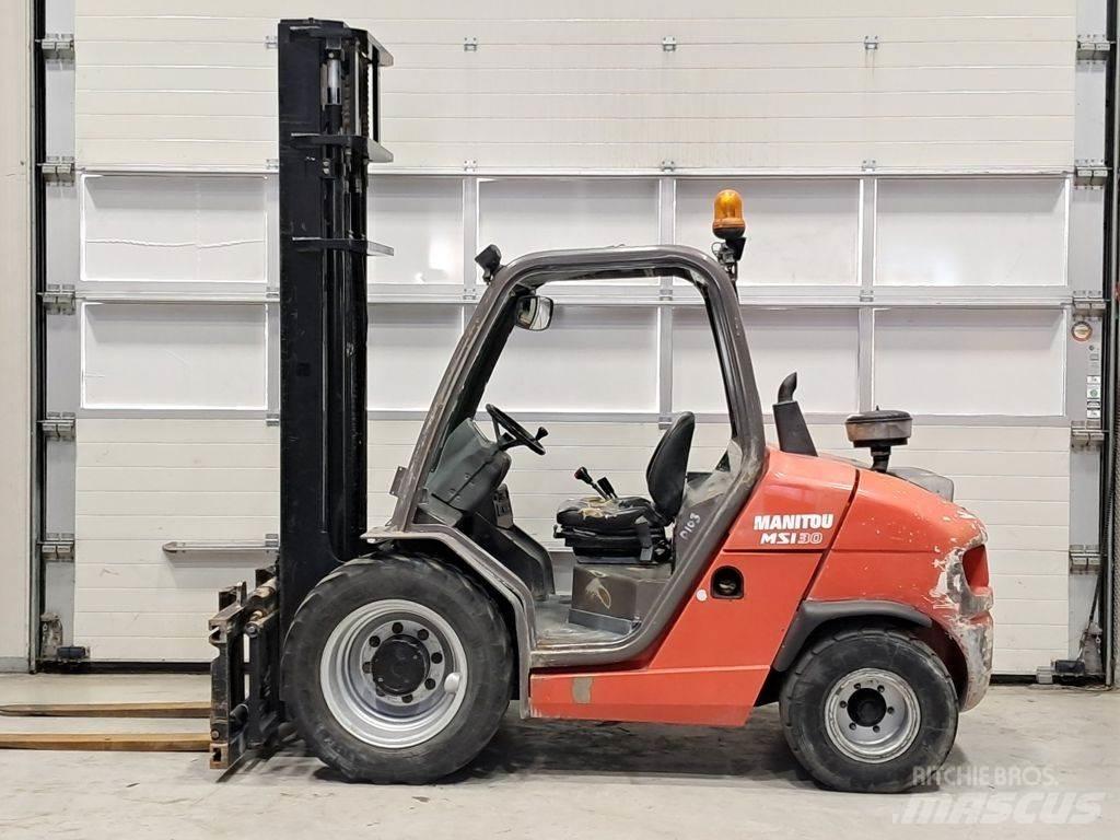 Manitou MSI30D Elevatore per esterni