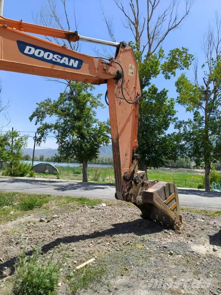 Doosan DH210W-7 Escavatori gommati