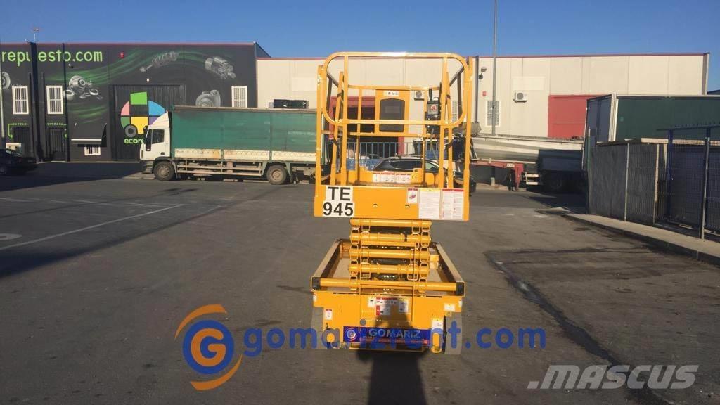 Haulotte Compact 12 Piattaforme a pantografo