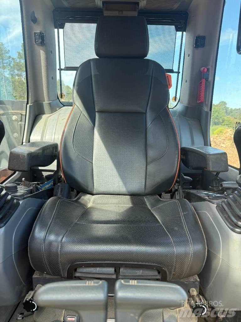 Doosan DX 235 LCR Escavatori cingolati