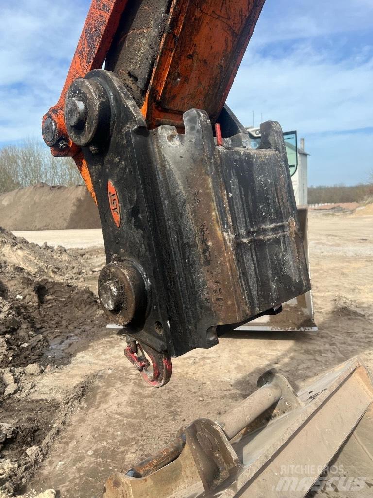 Doosan DX 180 LC-3 Escavatori cingolati