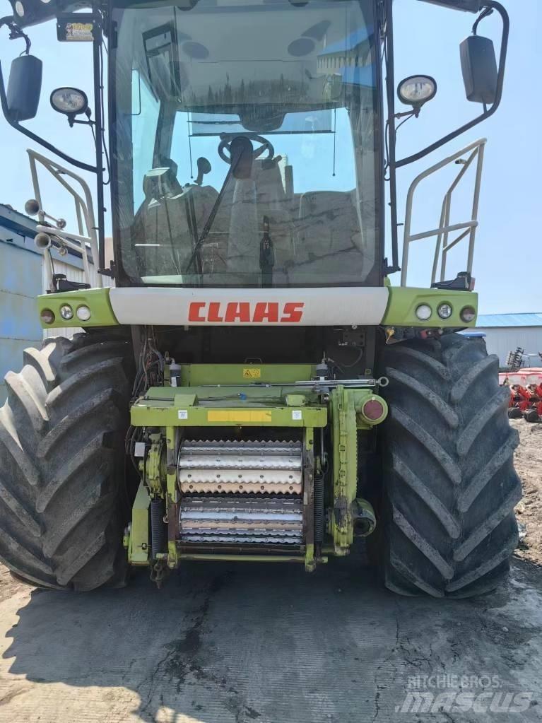 CLAAS Jaguar 960 4WD Trince semoventi