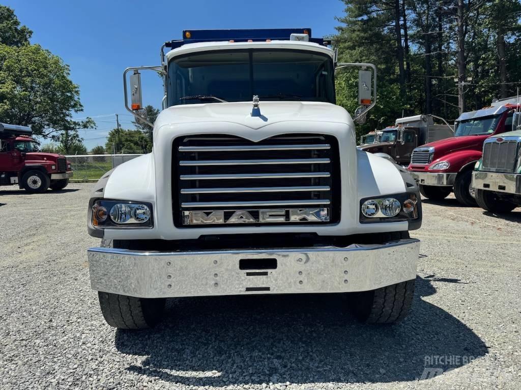 Mack GU 713 Camion ribaltabili