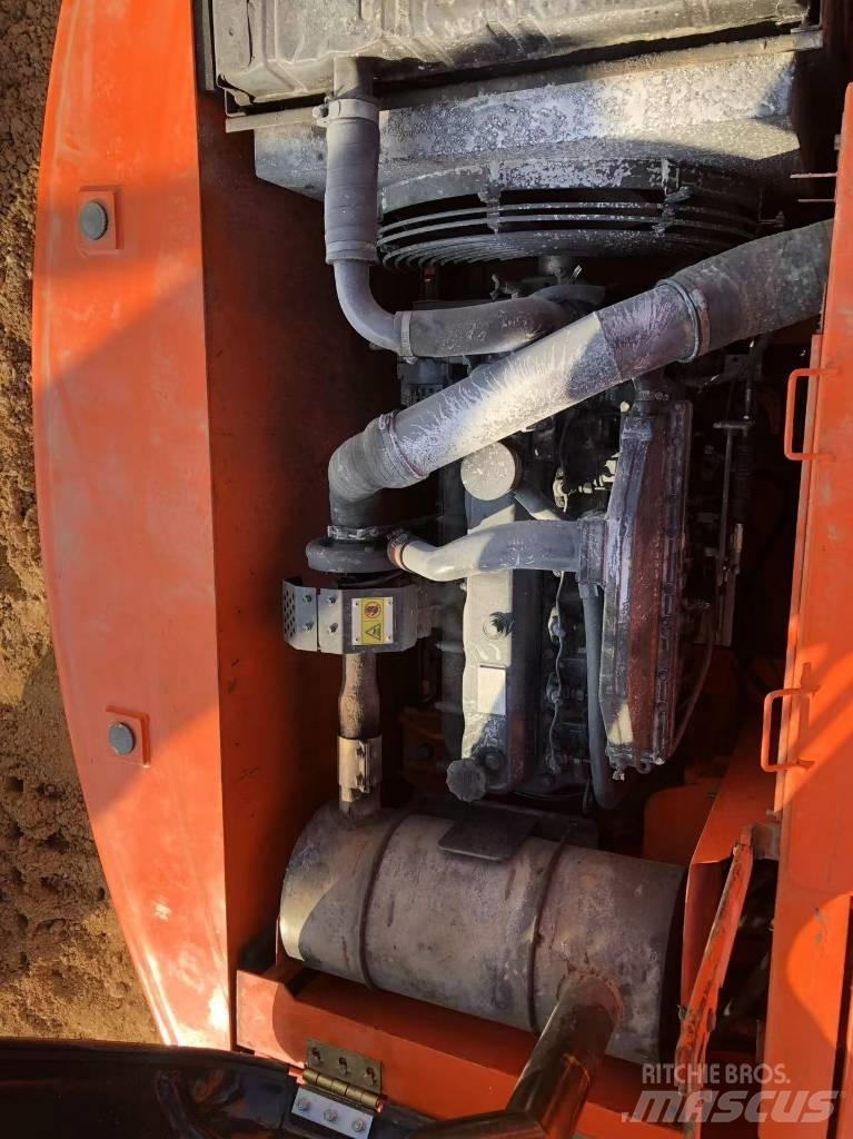 Doosan 220-7 Escavatori cingolati