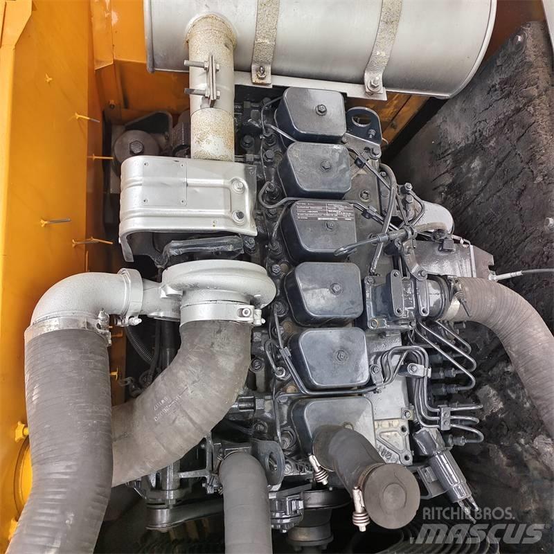 Hyundai 220LC -9S Escavatori cingolati