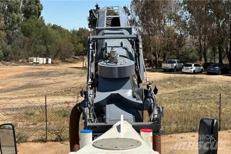 Wirtgen W100 Camion altro
