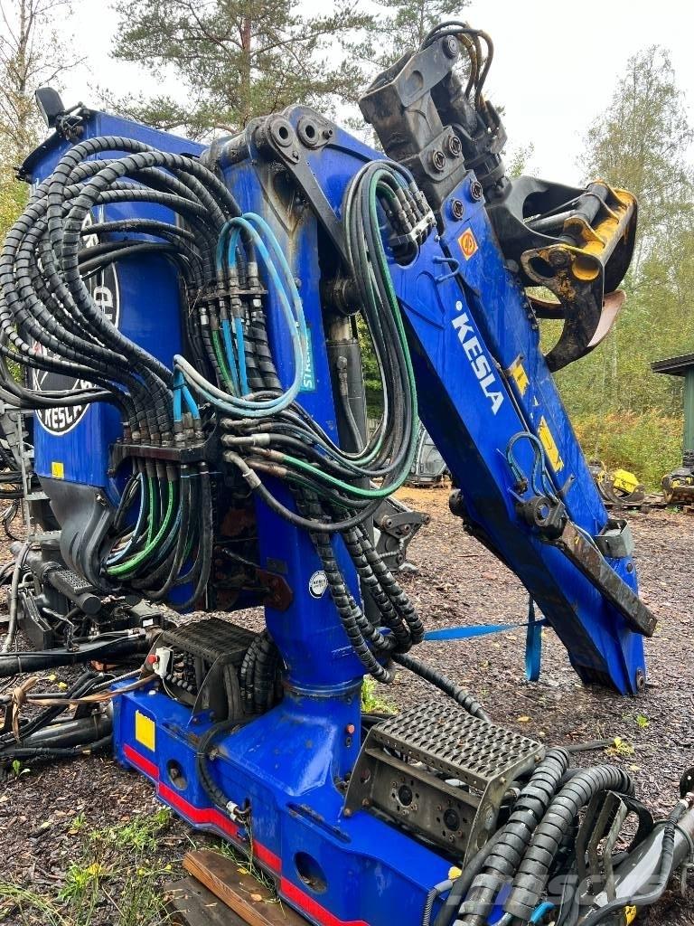Kesla 2212 ZTF Gru per legname
