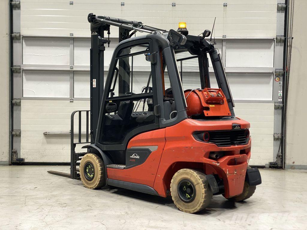 Linde H25T-01 Carrelli elevatori GPL