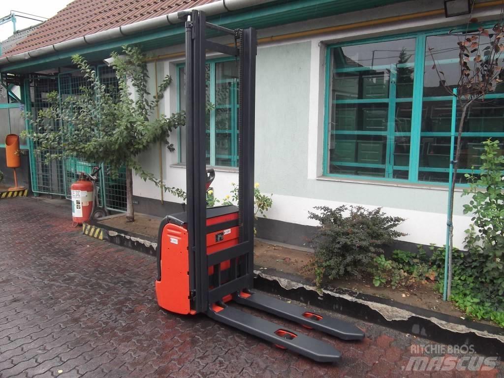 Linde L12 /379/ V-2097 Carelli stoccatori  automatici-usati