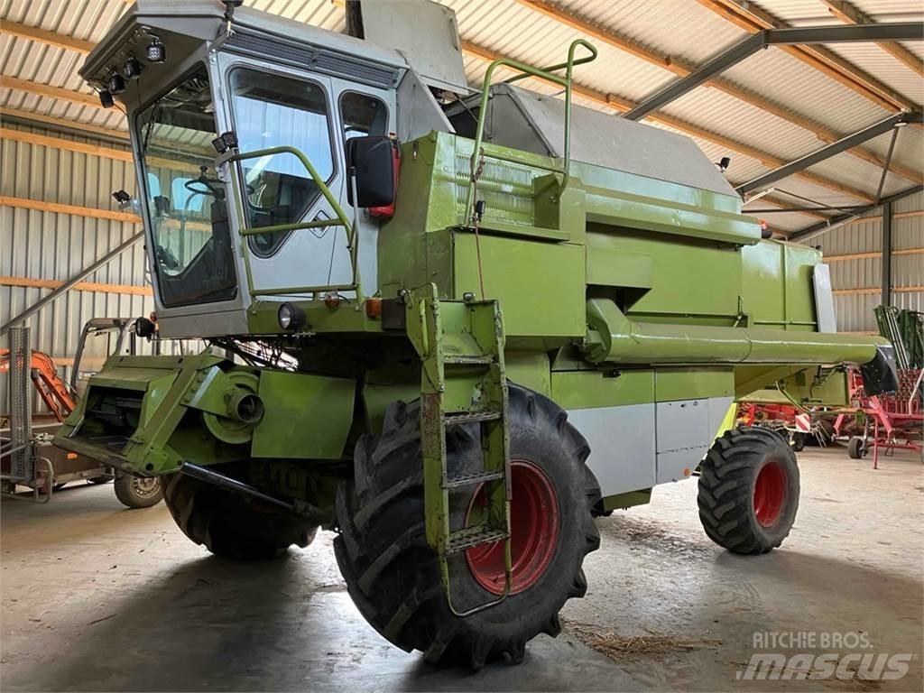 CLAAS Dominator 96 Mietitrebbiatrici