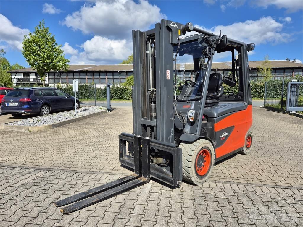 Linde E50HL-01 Carrelli elevatori elettrici