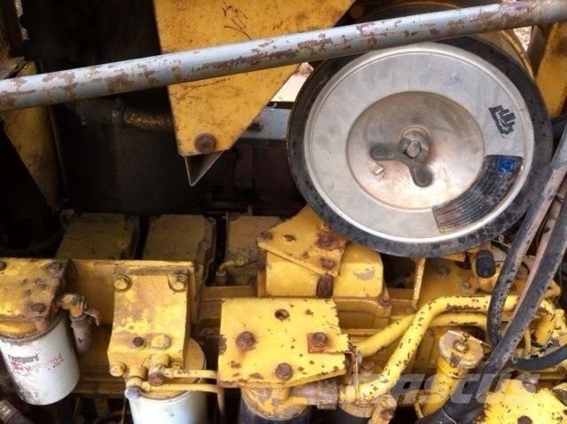 Komatsu d155a-3 Dozer cingolati