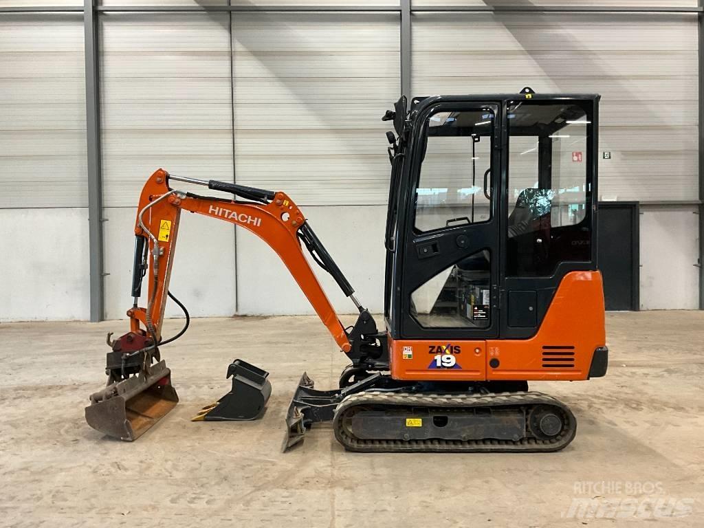 Hitachi ZX 19-6 Miniescavatori