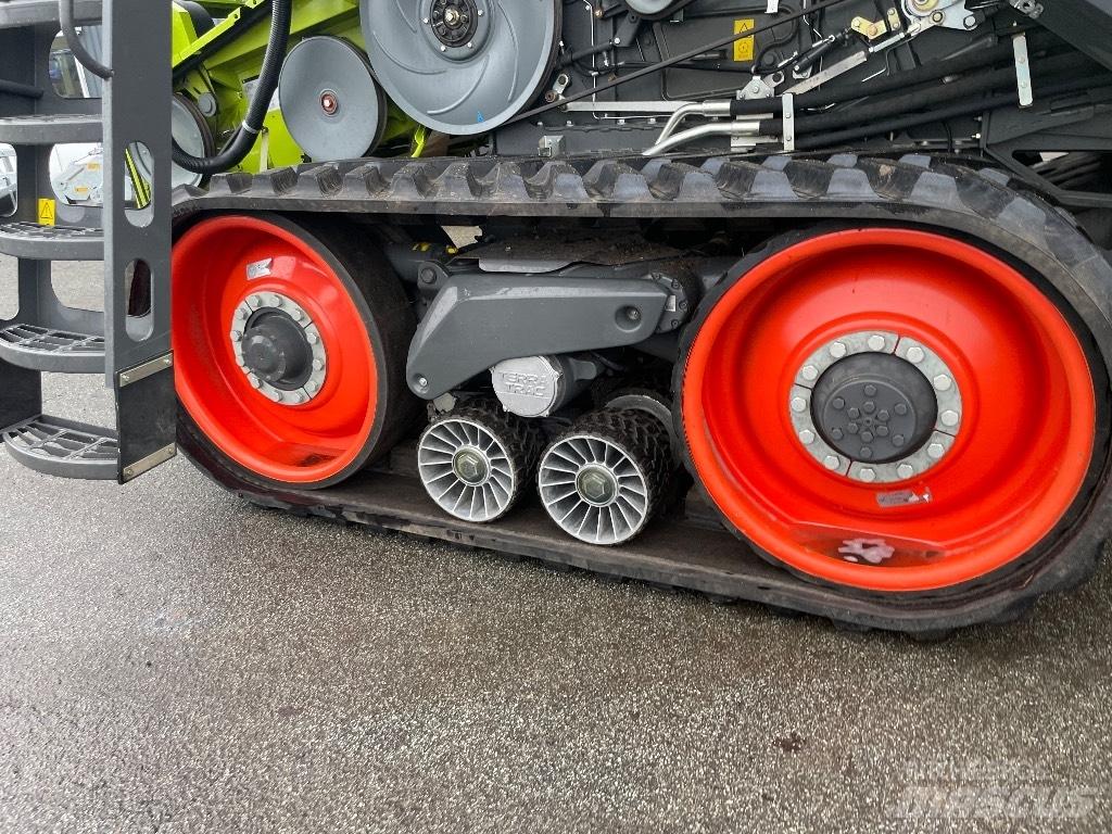 CLAAS Lexion 6900 TT Mietitrebbiatrici