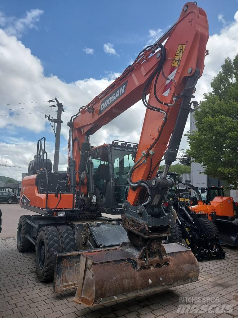 Develon DX 170 W-7 Escavatori gommati