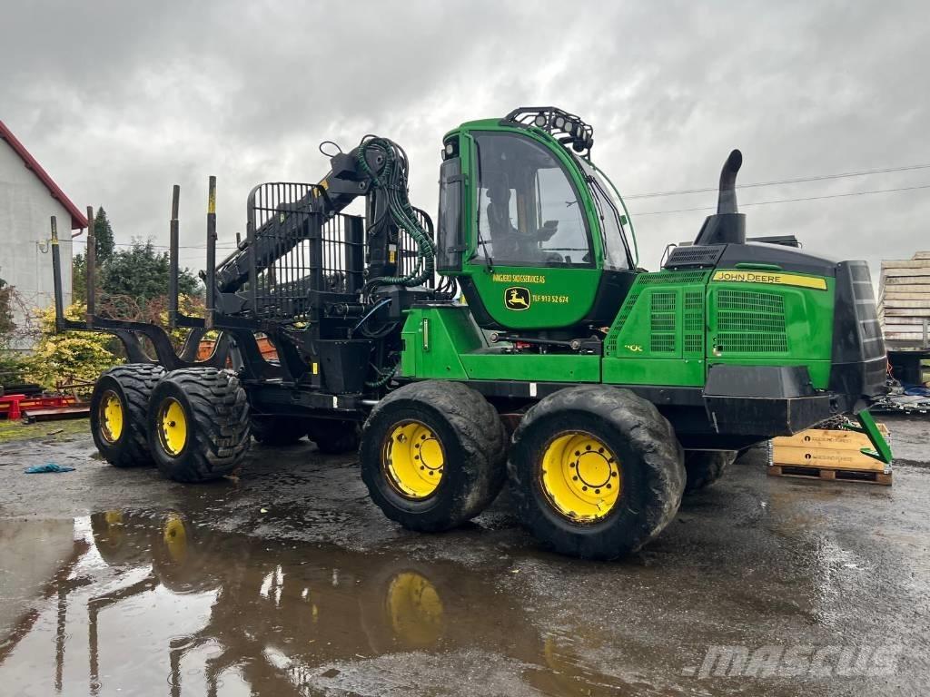John Deere 1110G Forwarder