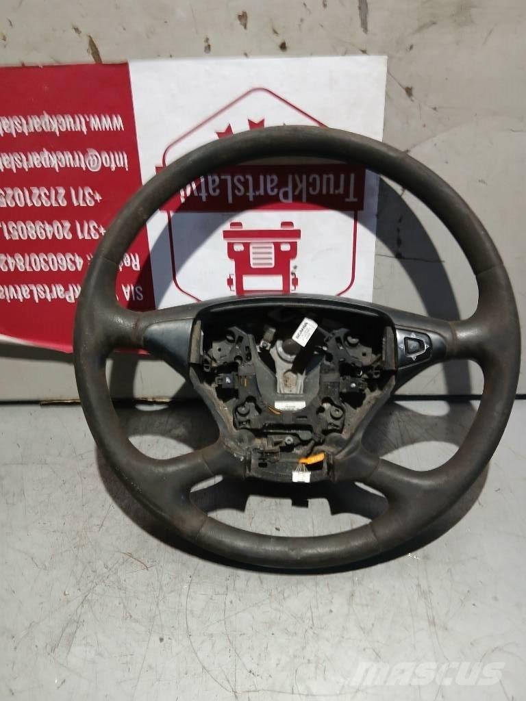 Scania P 420   1495393 Cabine e interni