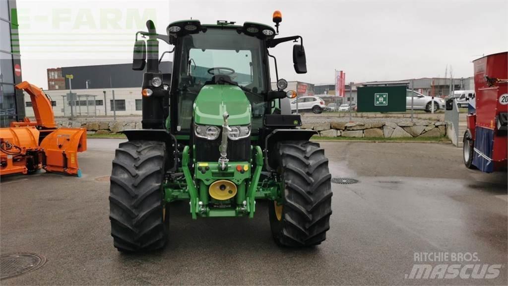 John Deere 6120M Trattori
