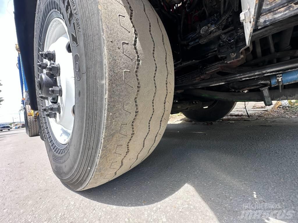 Autocar XPEDITOR Camion dei rifiuti