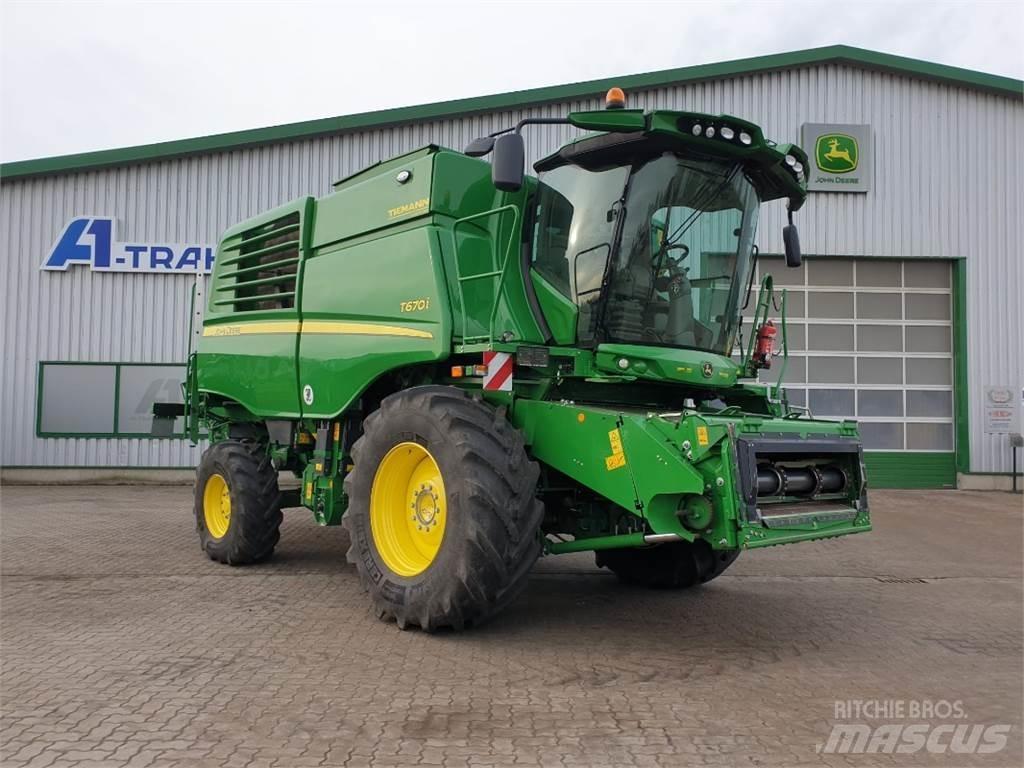 John Deere T670 Mietitrebbiatrici