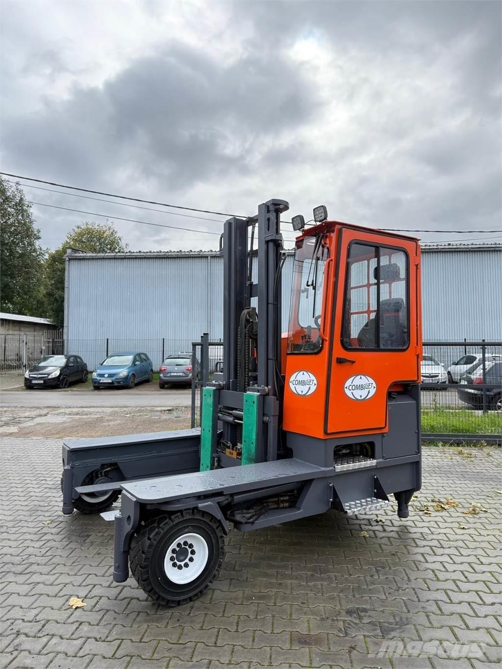 Combilift C5000 XL Carrello elevatore retrattile a 4 vie