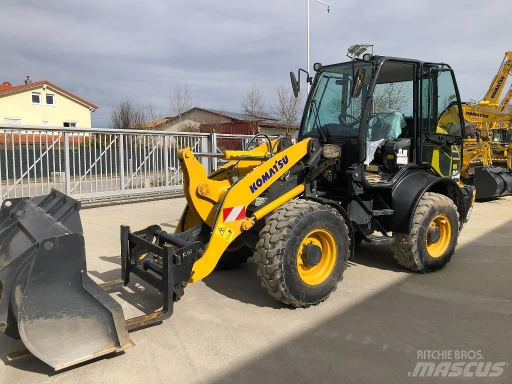 Komatsu WA80M-8 Mini pale