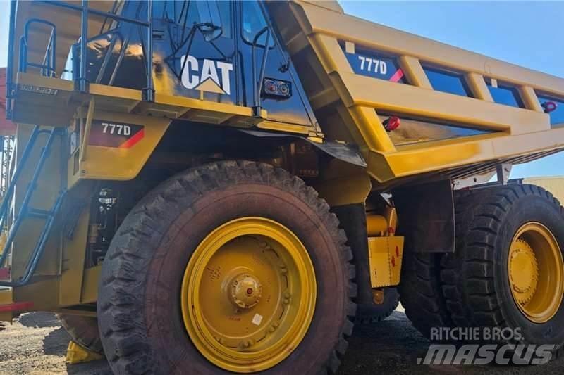 CAT 777D Camion altro