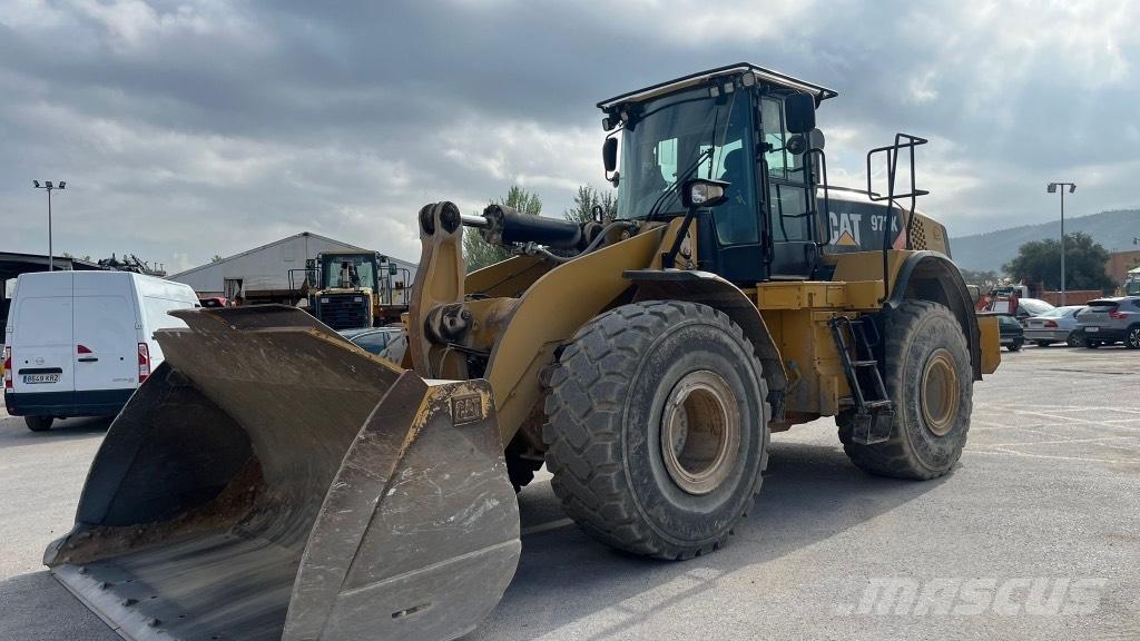 CAT 966 K Pale gommate