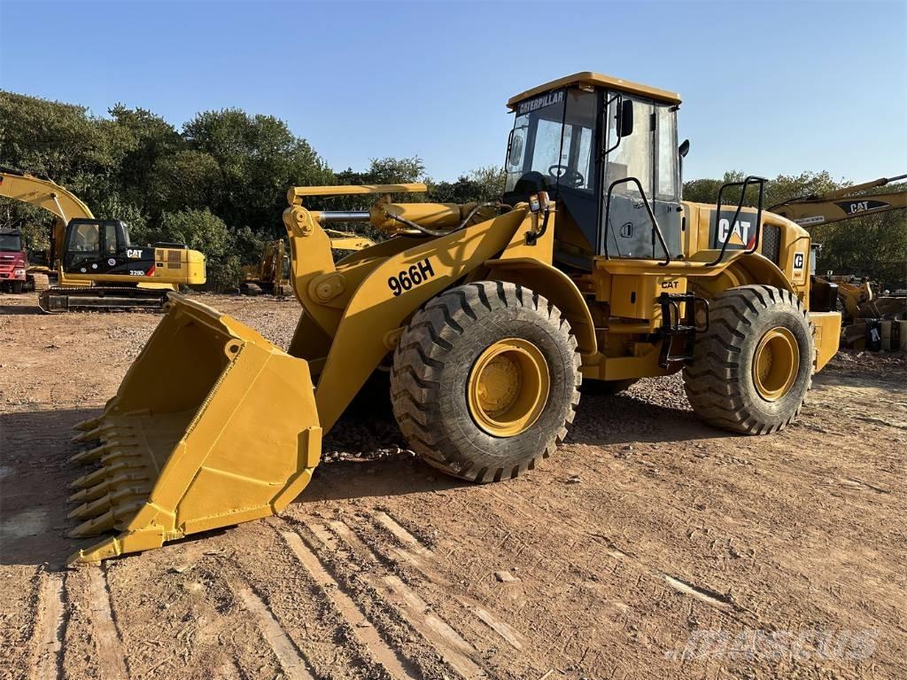 CAT 966H Pale gommate
