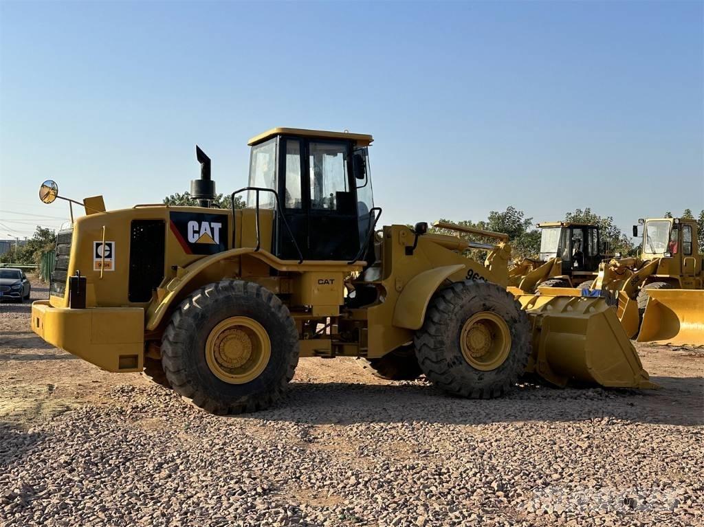 CAT 966H Pale gommate