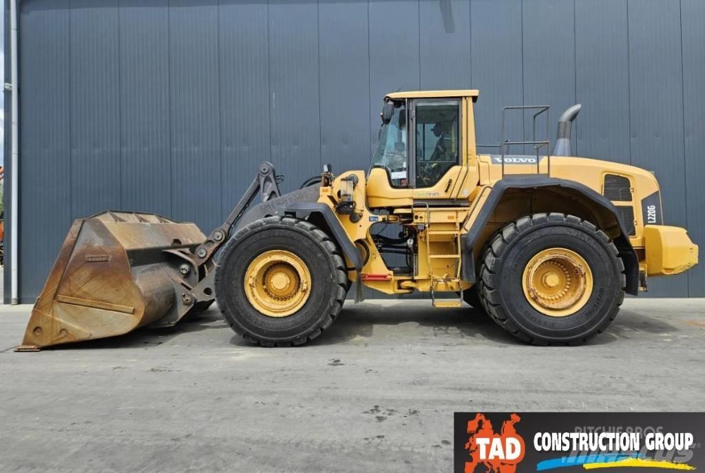 Volvo L 220 G Pale gommate