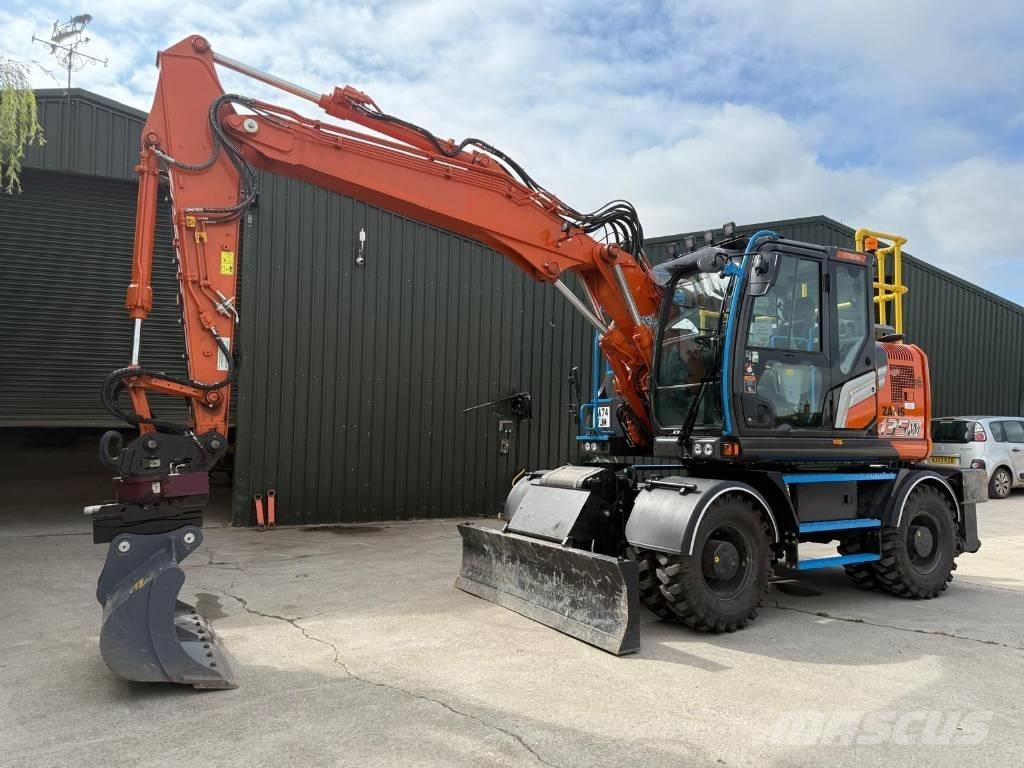 Hitachi ZX 135 W-7 Escavatori gommati