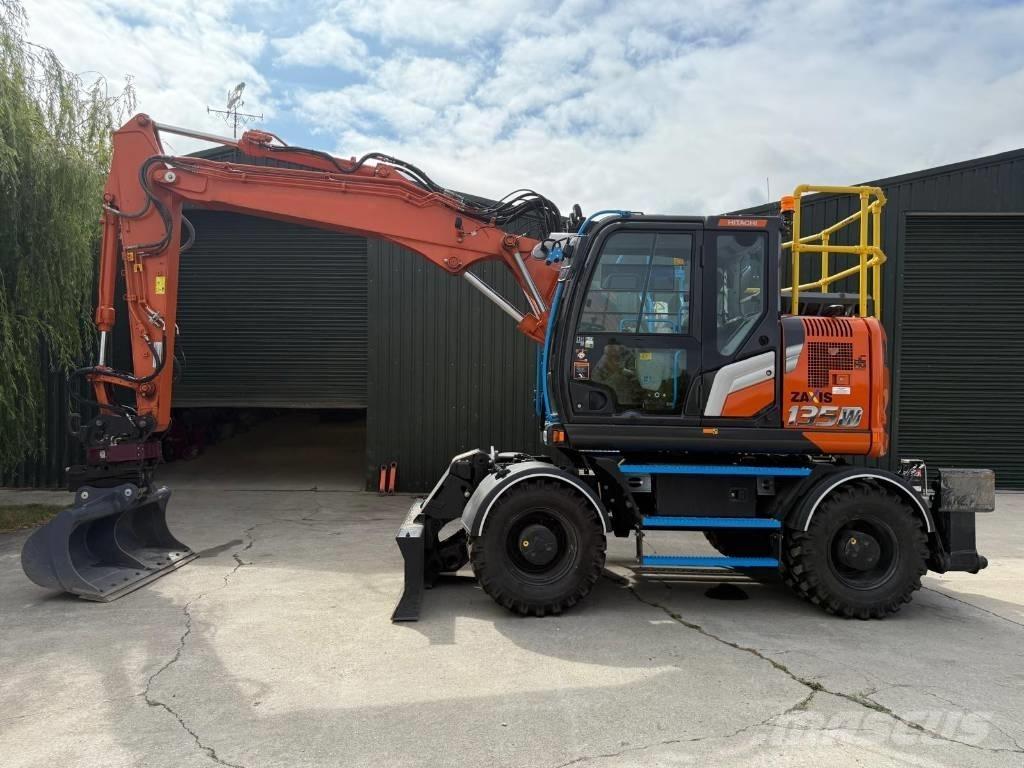 Hitachi ZX 135 W-7 Escavatori gommati