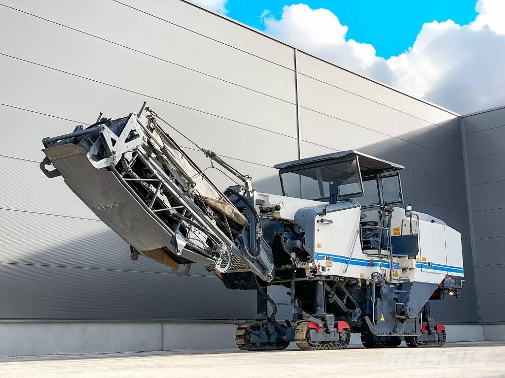 Wirtgen W 200 Fresa a freddo per asfalto