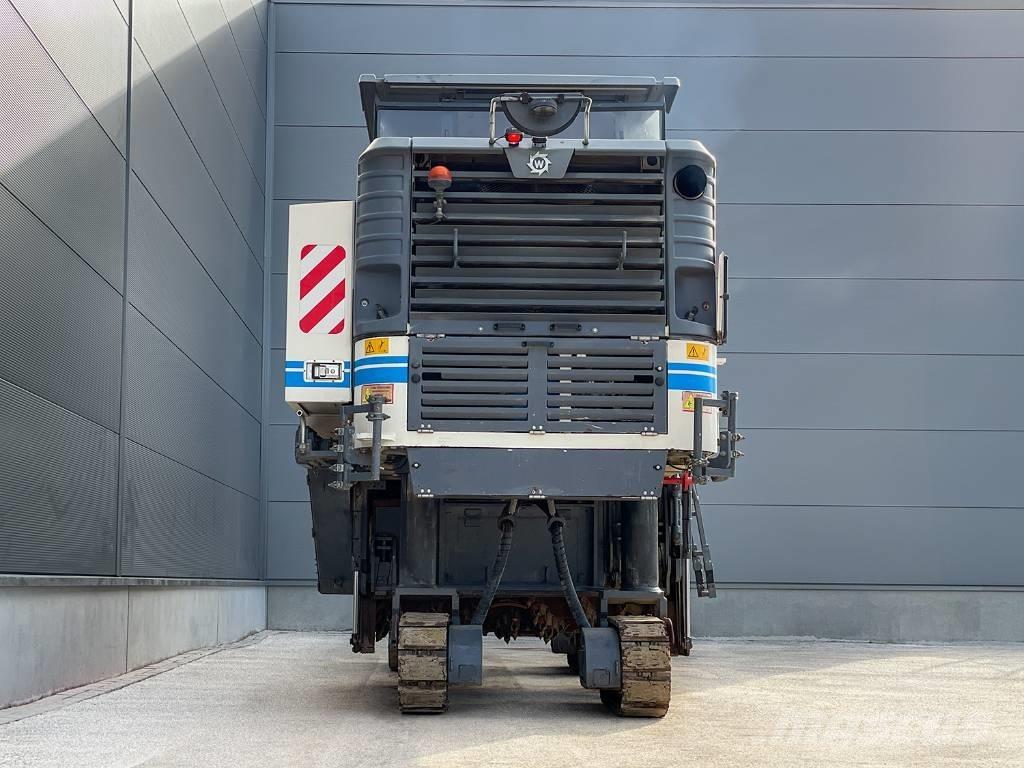 Wirtgen W 200 Fresa a freddo per asfalto