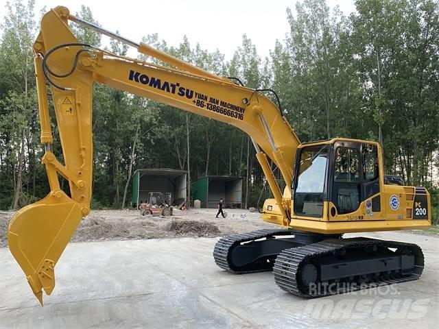 Komatsu PC200-8 Escavatori cingolati